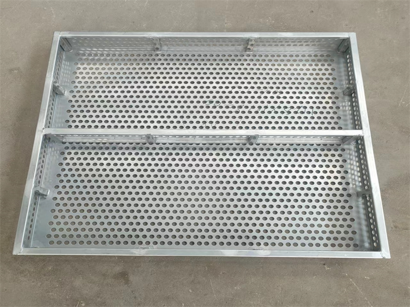 殺菌釜?dú)⒕貌讳P鋼盤子帶隔板